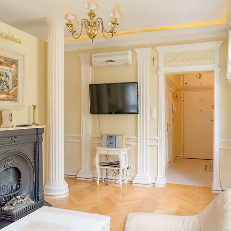 Aleksander Premium Ul Boh Monte Cassino Z Garazem