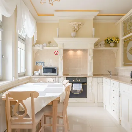 Aleksander Premium Ul Boh Monte Cassino Z Garazem *