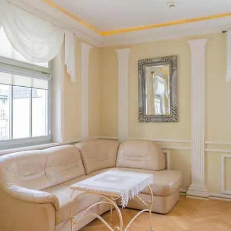 Aleksander Premium Ul Boh Monte Cassino Z Garazem