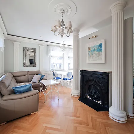 Aleksander Premium Ul Boh Monte Cassino Z Garazem