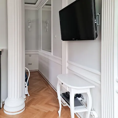 Aleksander Premium Ul Boh Monte Cassino Z Garażem *