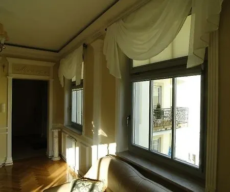 Aleksander Premium Ul Boh Monte Cassino Z Garazem *