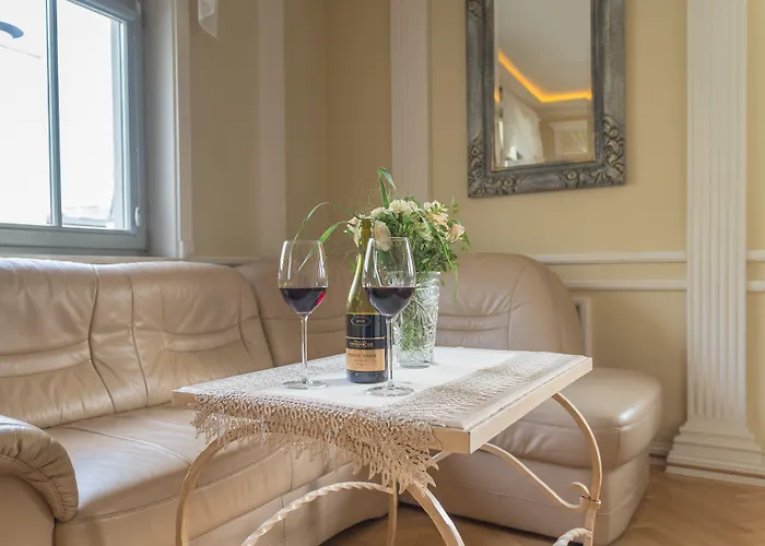 Aleksander Premium Ul Boh Monte Cassino Z Garazem *