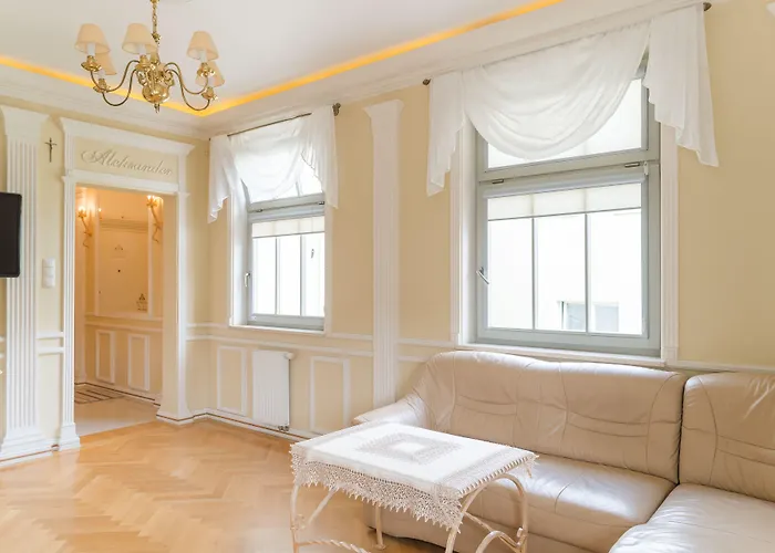 Aleksander Premium Ul Boh Monte Cassino Z Garazem